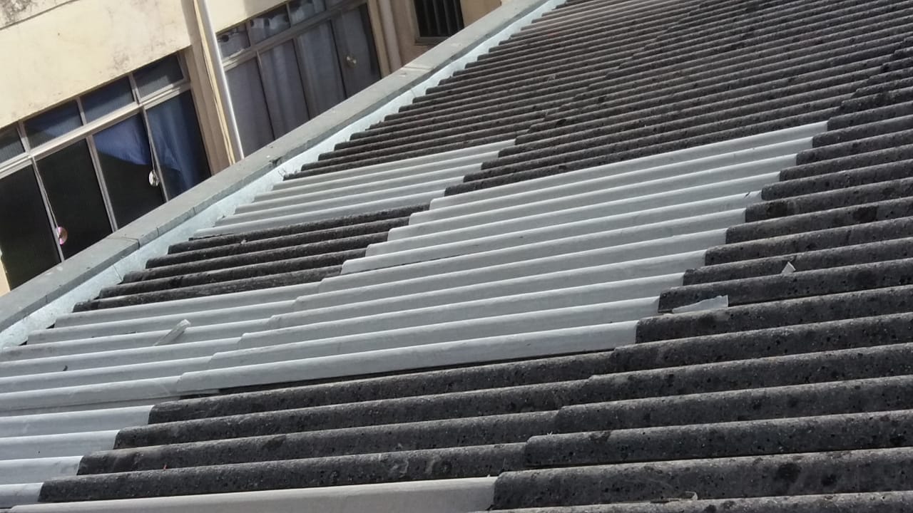 Limpeza de telhados, Impermeabilização com aplicação de manta em lajes e tel